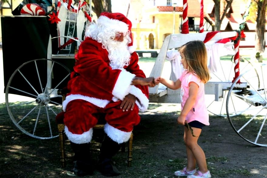 La Plata: Papá Noel recibirá cartas de Navidad el fin de semana