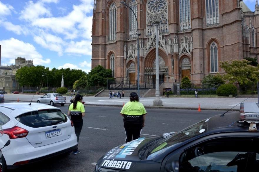 La Plata: reforzaron controles de tránsito por las recibidas universitarias