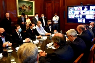 Provincia presentó préstamos para el sector agropecuario