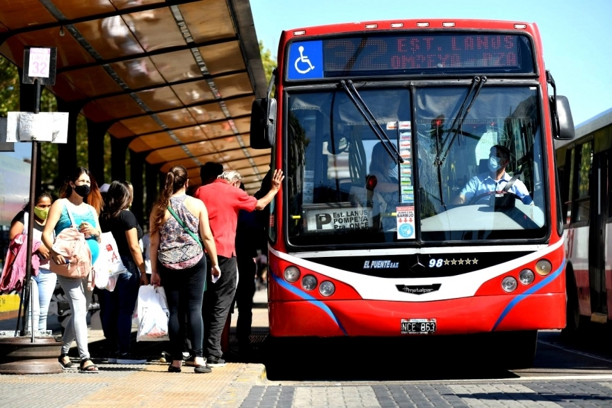 Desde Provincia aseguraron que el paro de colectivos “está solucionado”