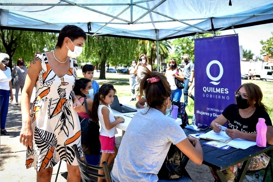 Mayra Mendoza avanza con políticas para jubilados en Quilmes