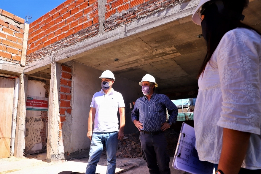 Gray recorrió la Unidad Sanitaria N°4 en Esteban Echeverría