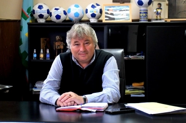 Vacaciones para Paredi: Minnucci asumió como intendente de Mar Chiquita