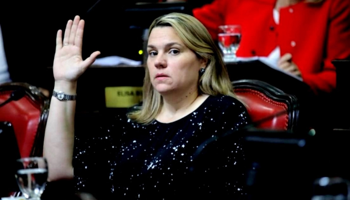 El ping pong de preguntas de Cronos: Lorena Petrovich, senadora bonaerense