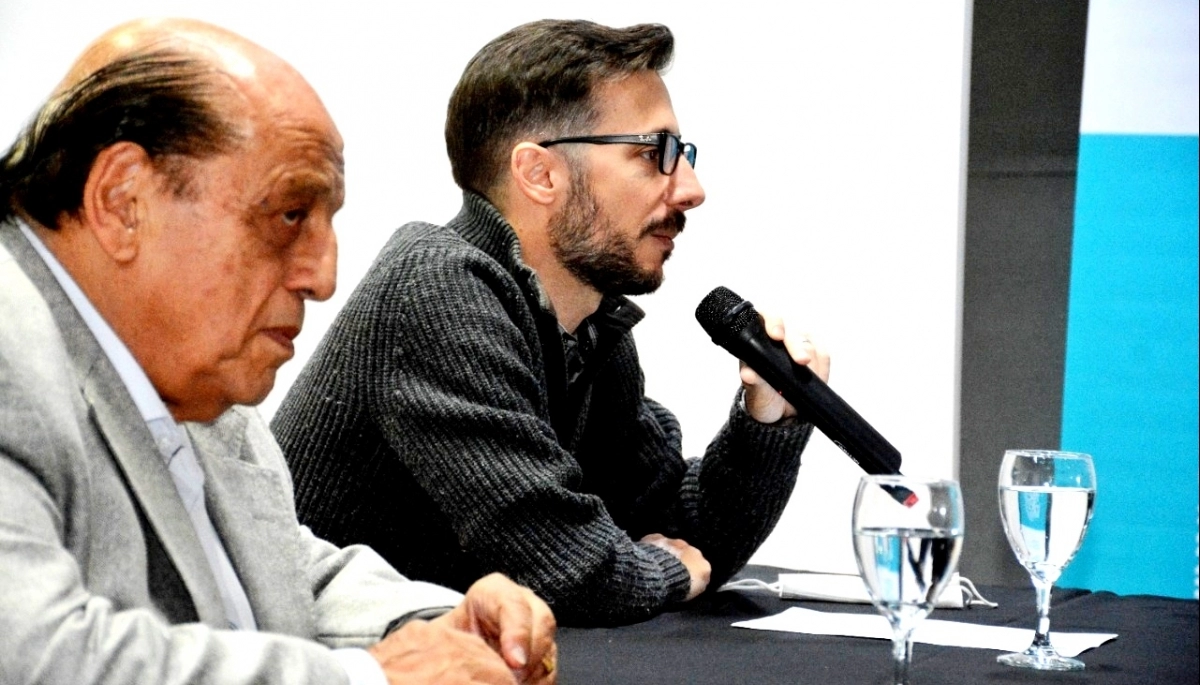 Simone encabezó acto para proyectar la construcción de viviendas en Berazategui