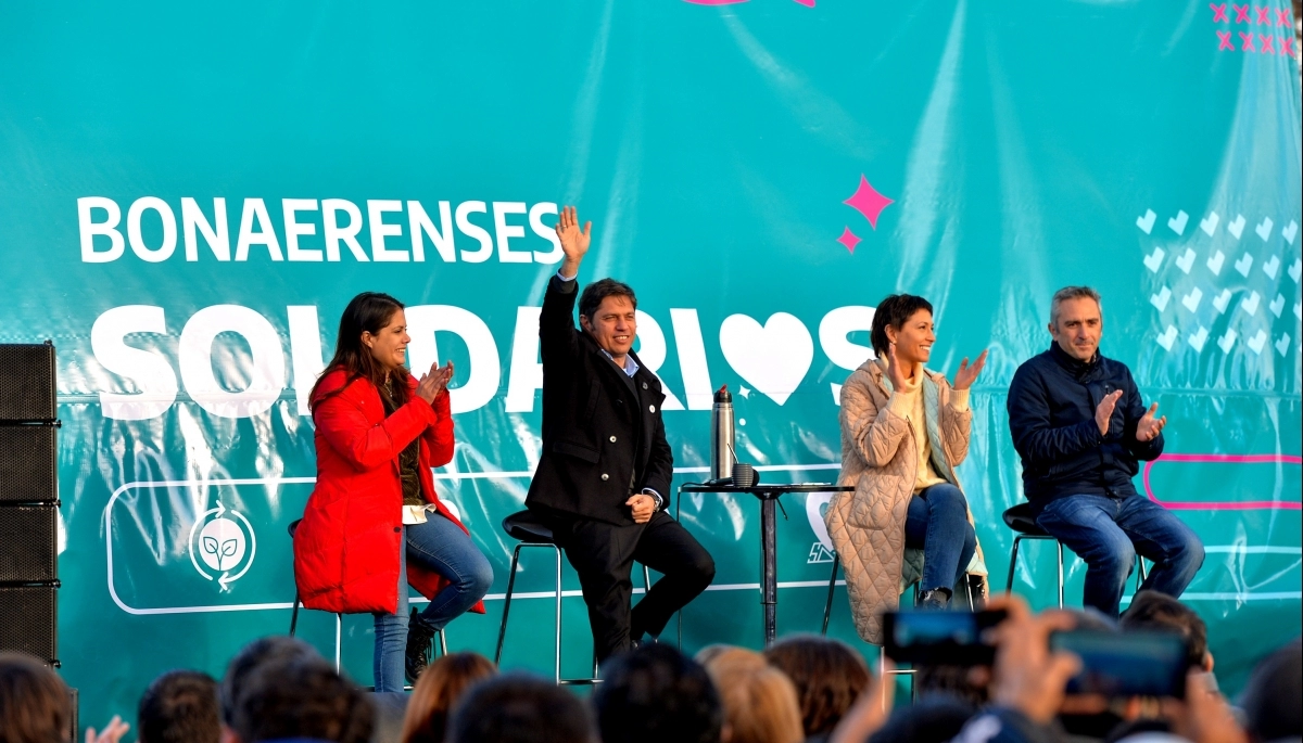 Kicillof en Quilmes: apoyo a Mayra Mendoza y ampliación de “Bonaerenses solidarios”