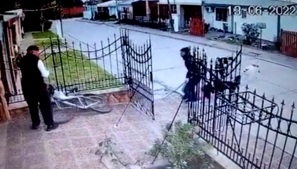 Imágenes sensibles: un abuelo mató a su nieto de un disparo, tras una violenta discusión