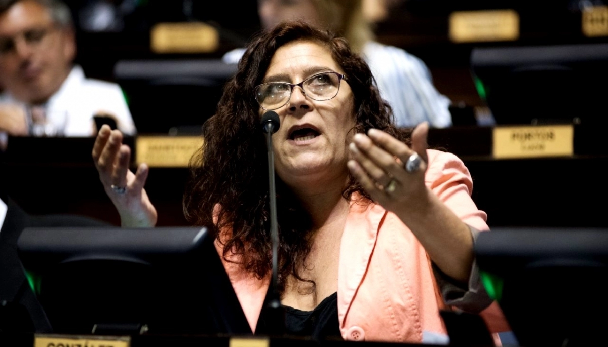 González apuntó contra Juntos por la reforma de Bapro: “Vidal les quito todos los beneficios”