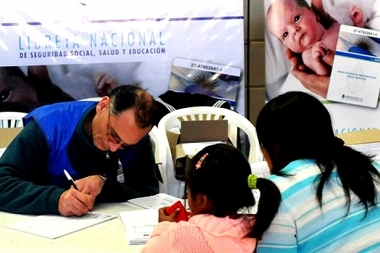 Intendentes de diferentes colores políticos a favor que los planes dependan de los Municipios