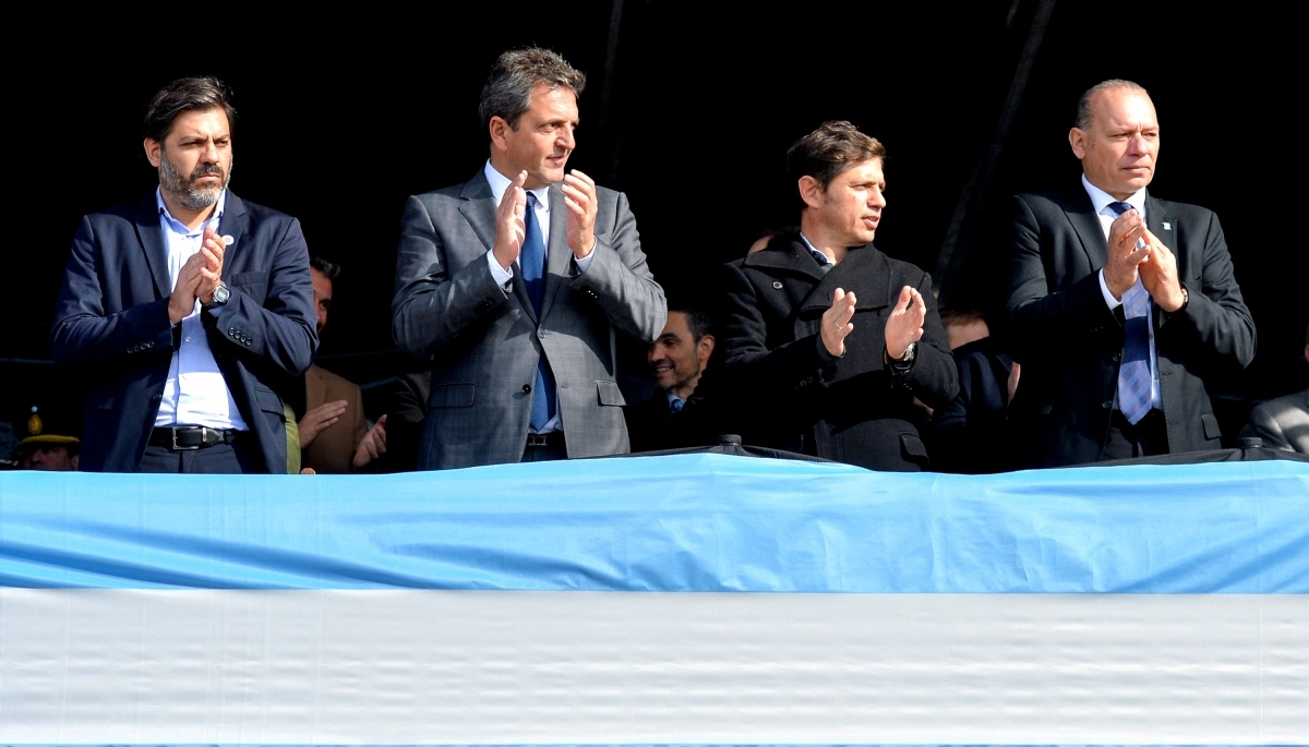 Kicillof, Massa y Berni juntos en la jura de cadetes de la Policía Bonaerense