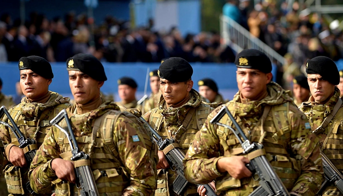 Aumento de sueldos: cuánto cobrarán los miembros de las Fuerzas Armadas