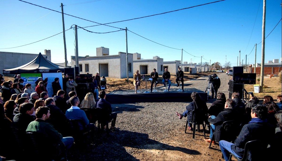 Cómo anotarse al plan de créditos para viviendas que presentó la Provincia