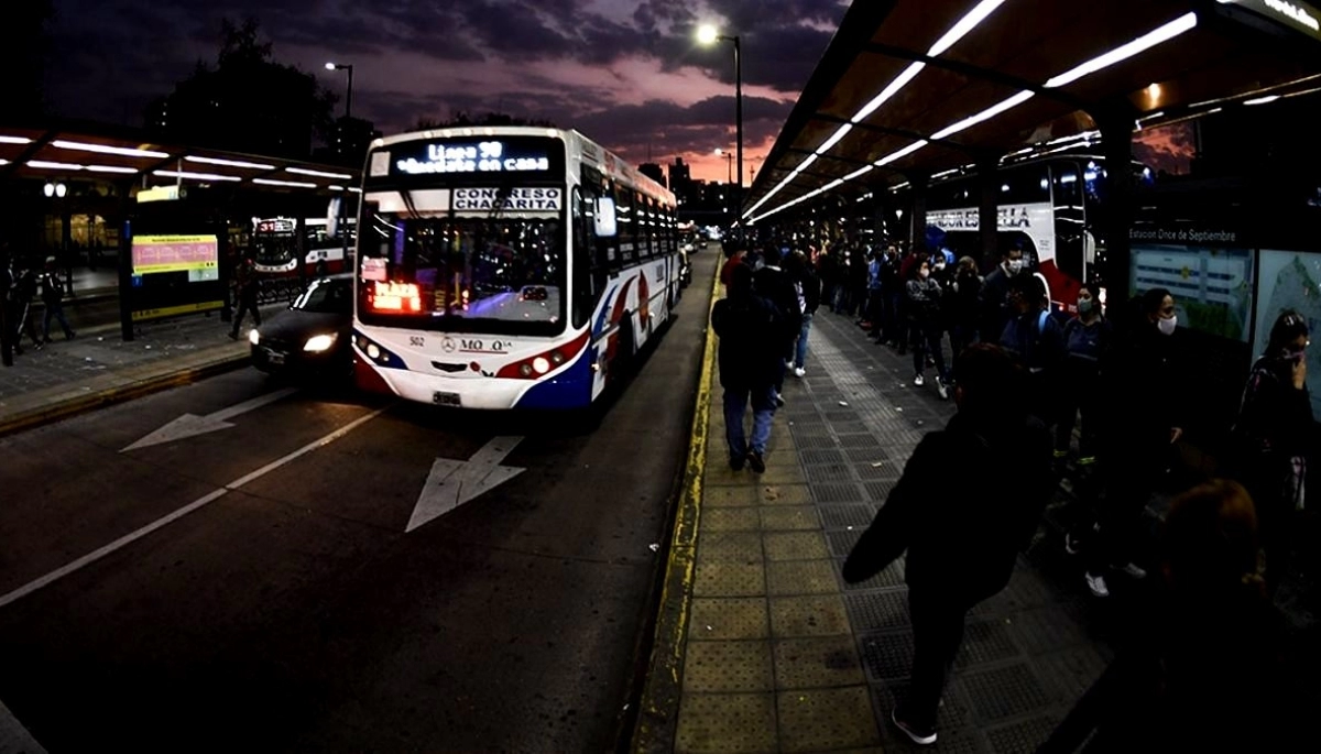 En qué consiste la propuesta del Gobierno bonaerense ante el aumento del transporte público