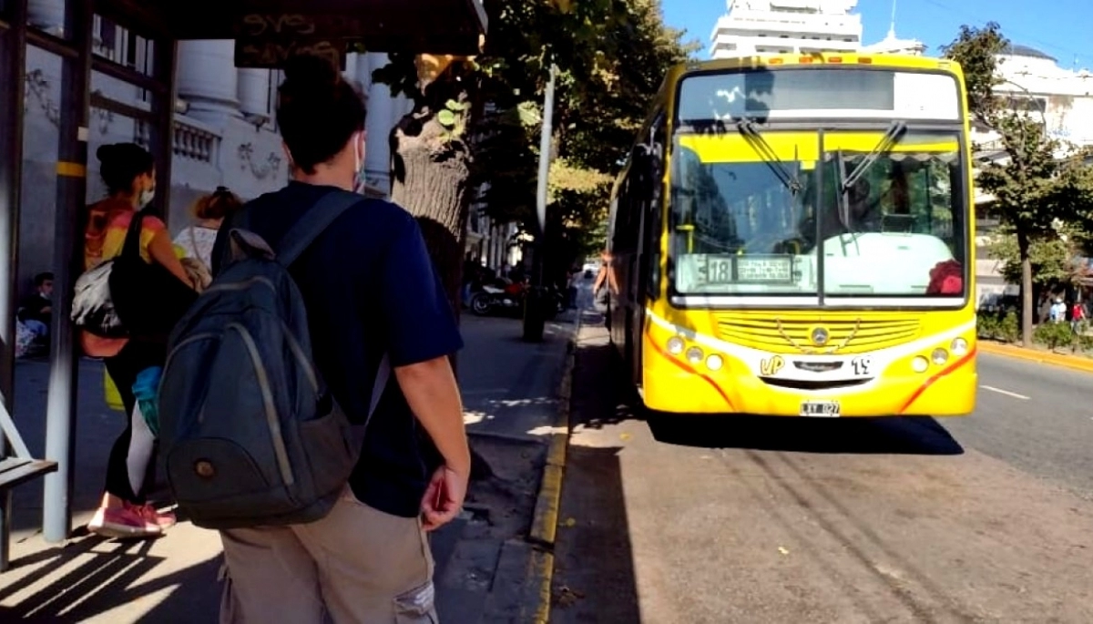 La Plata: ante los nuevos carriles, cambian las paradas sobre la 54 entre 7 y 12