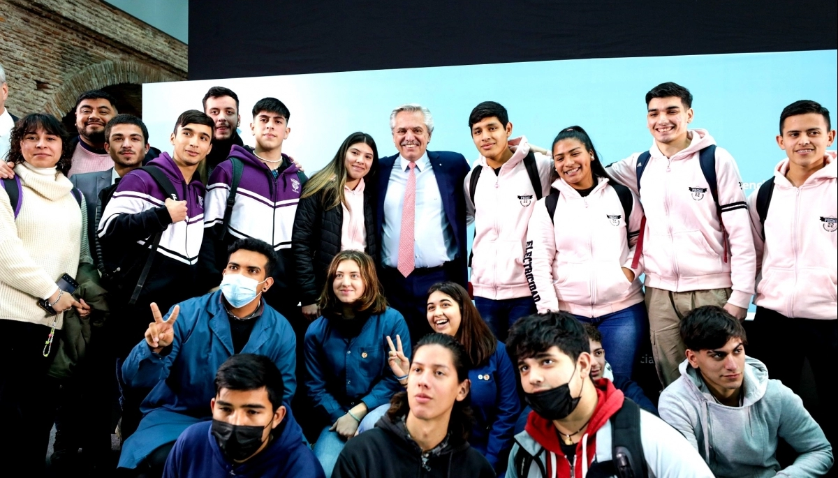 Alberto y un guiño a Cristina: dijo que la inversión en educación “no es una medida aislada”