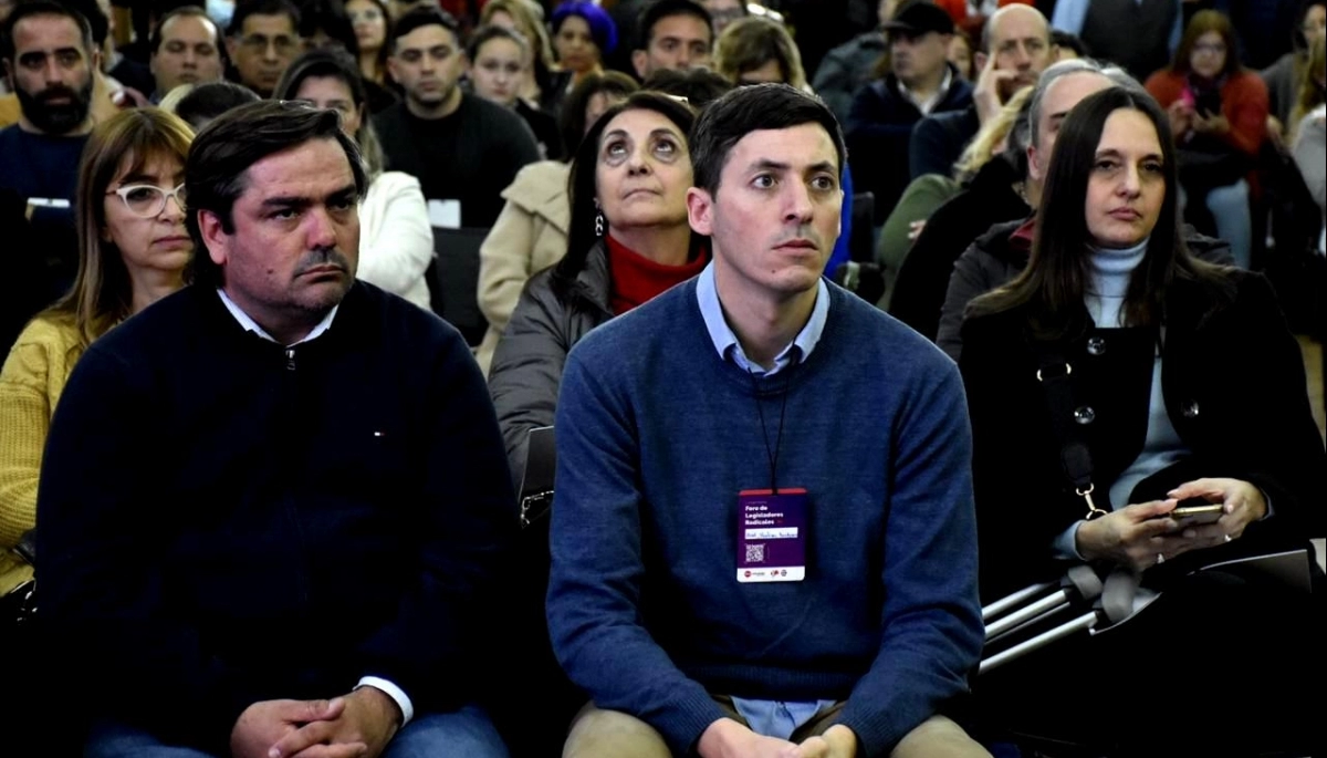 En el Foro de la UCR, Bordaisco remarcó la necesidad de un cambio para “salir de la decadencia”