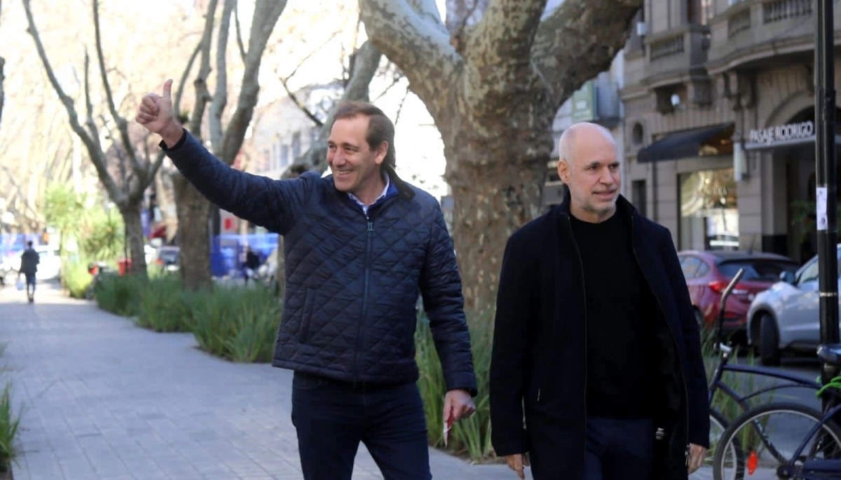 Garro y Larreta recorrieron el centro de La Plata: “La gente nos pide que no aflojemos”