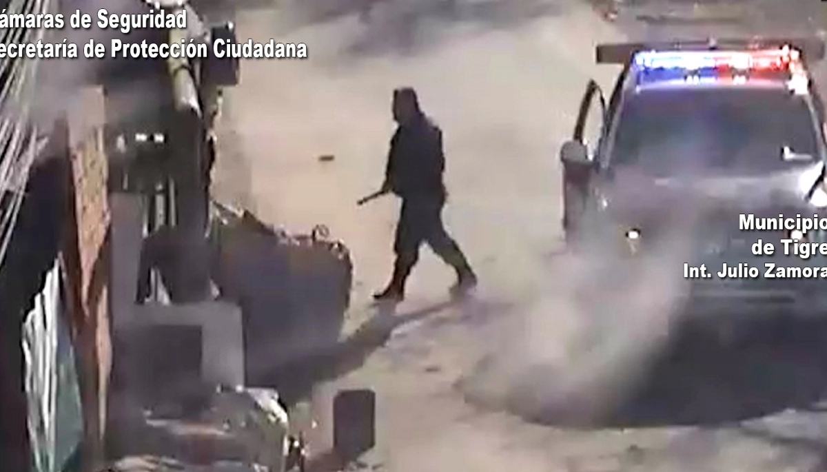 Video: amenazó con incendiar la casa de su familia y lo detuvieron cuando intentaba huir