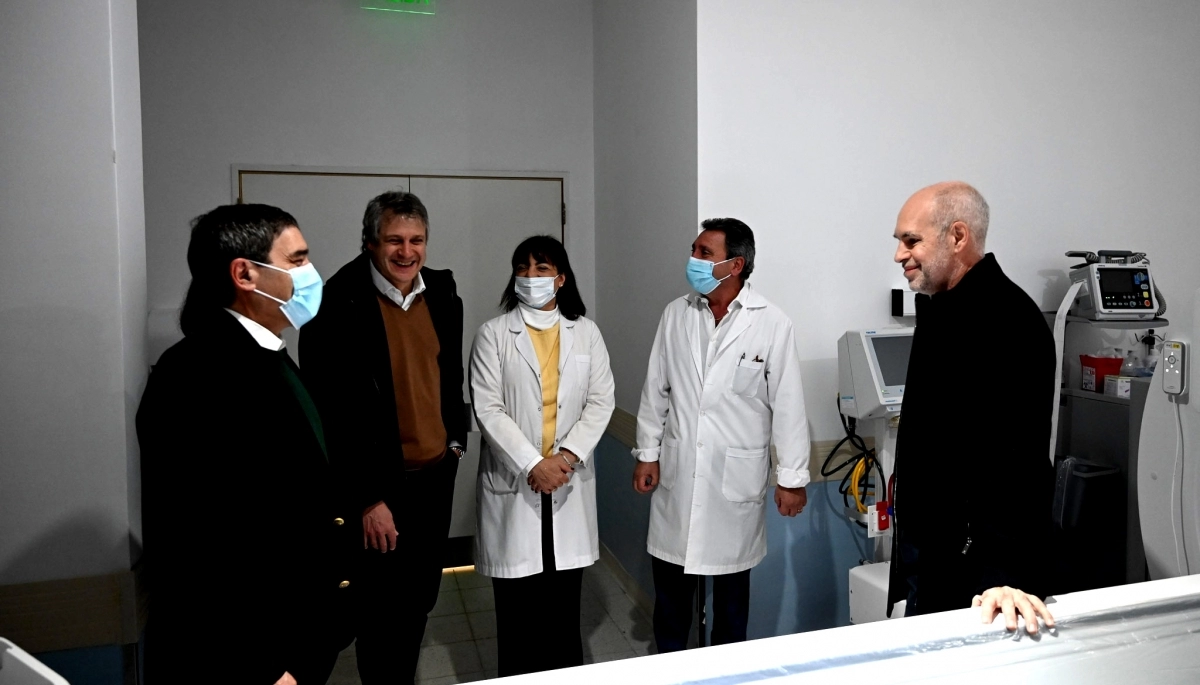Larreta presentó equipamiento de última generación para el Hospital Álvarez