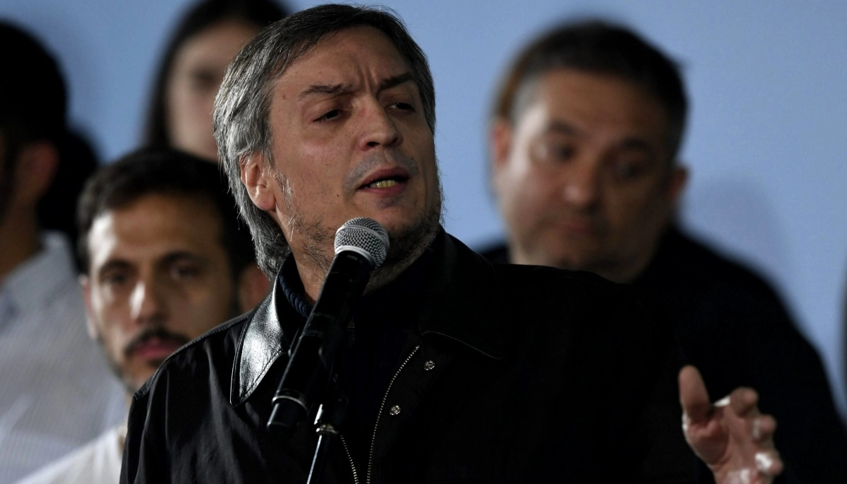 Empujones, gritos y tensión: la Policía impidió que Máximo Kirchner llegue a la casa de Cristina