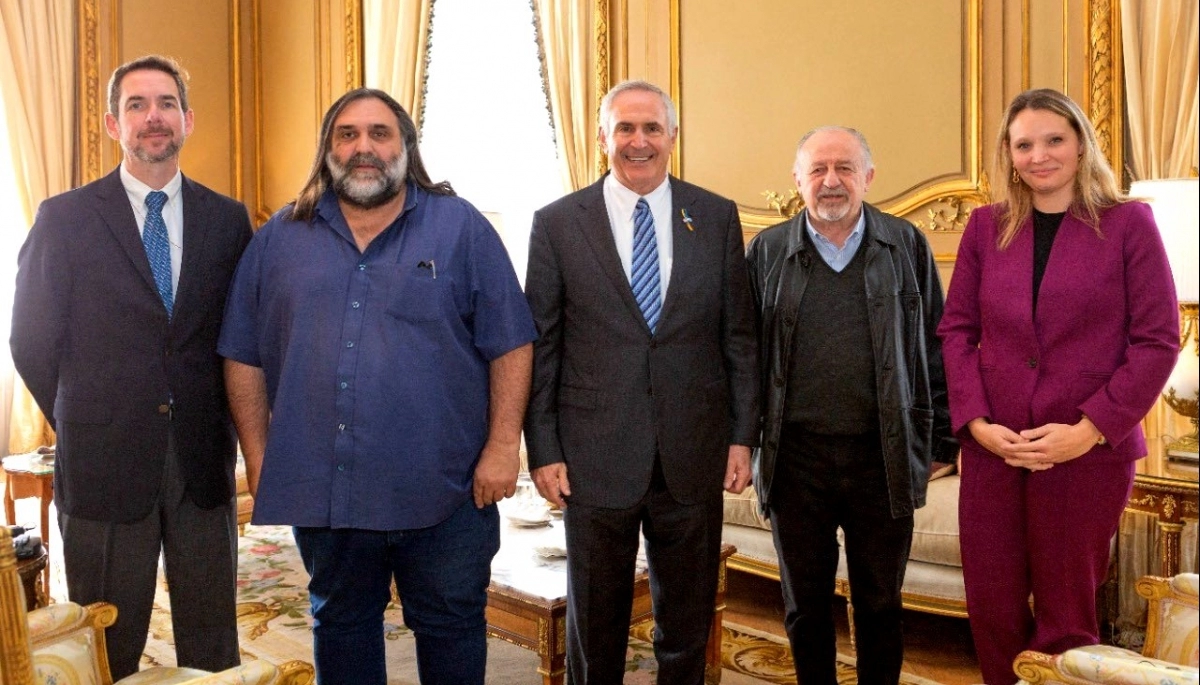 “Es más peronista que muchos de los nuestros”: Baradel, Yasky y Moyano con el embajador estadounidense