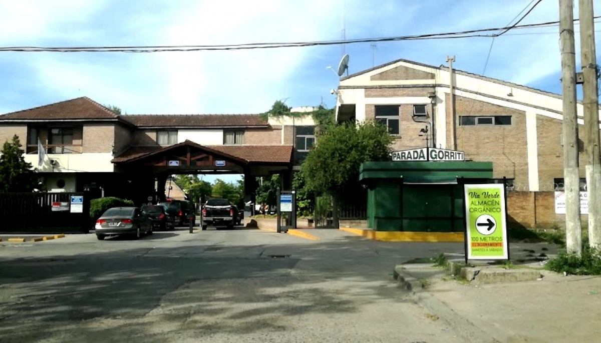 Violento asalto en el Country Banco Provincia de Francisco Álvarez