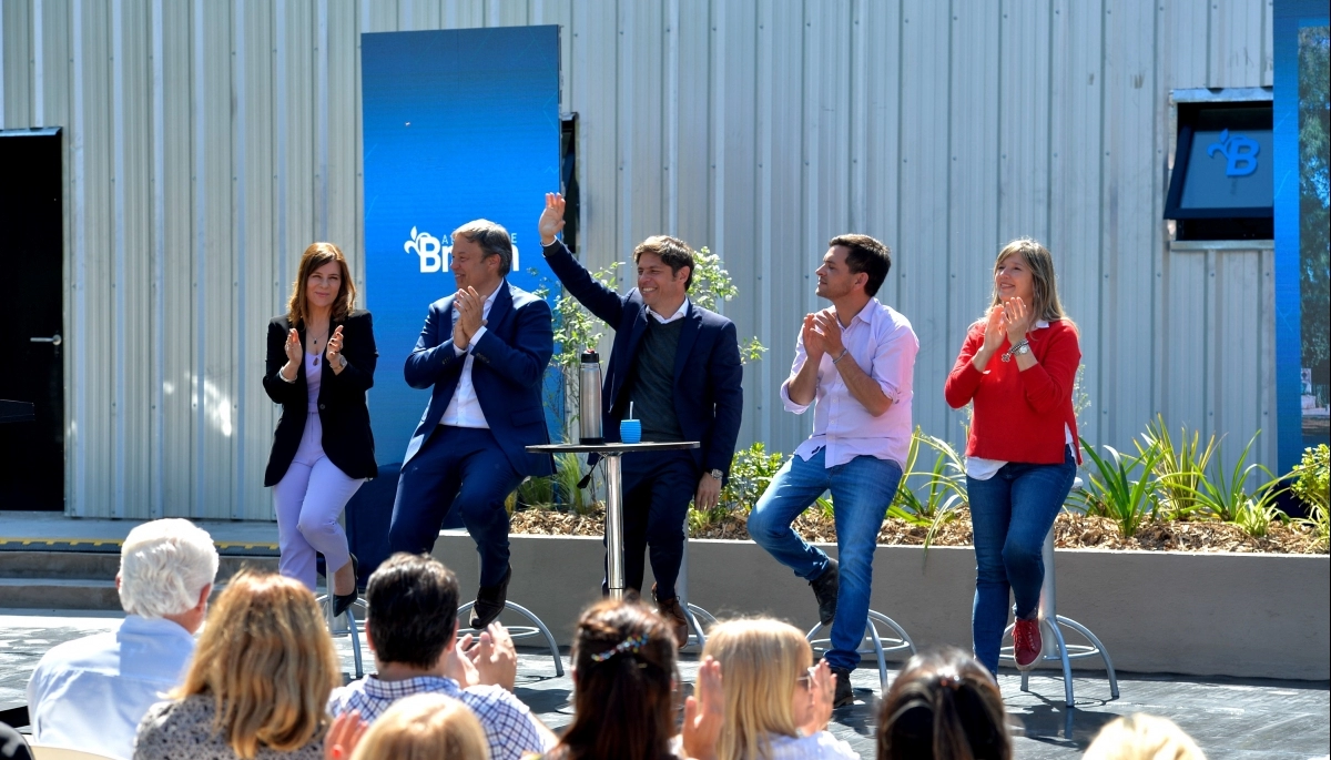 Con el foco en cultura y ciencia, Kicillof participó de inauguraciones en Almirante Brown