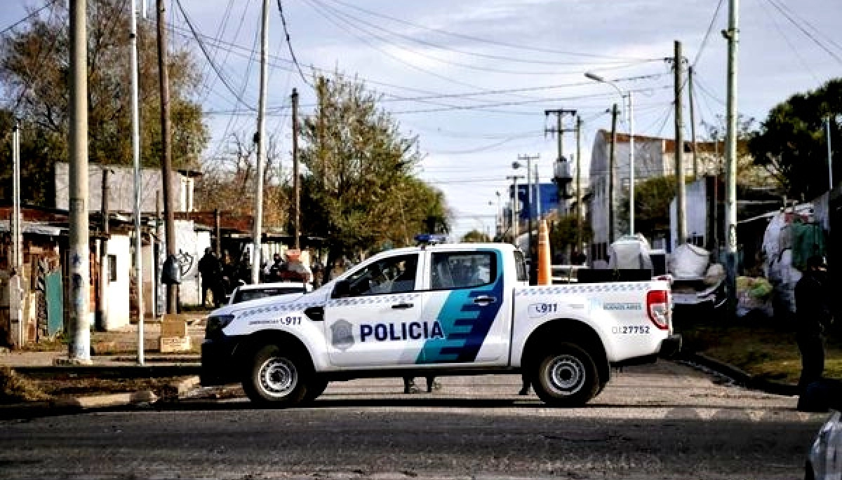 Lo madrugaron: en Lanús detuvieron a un hombre acusado de robo y secuestro