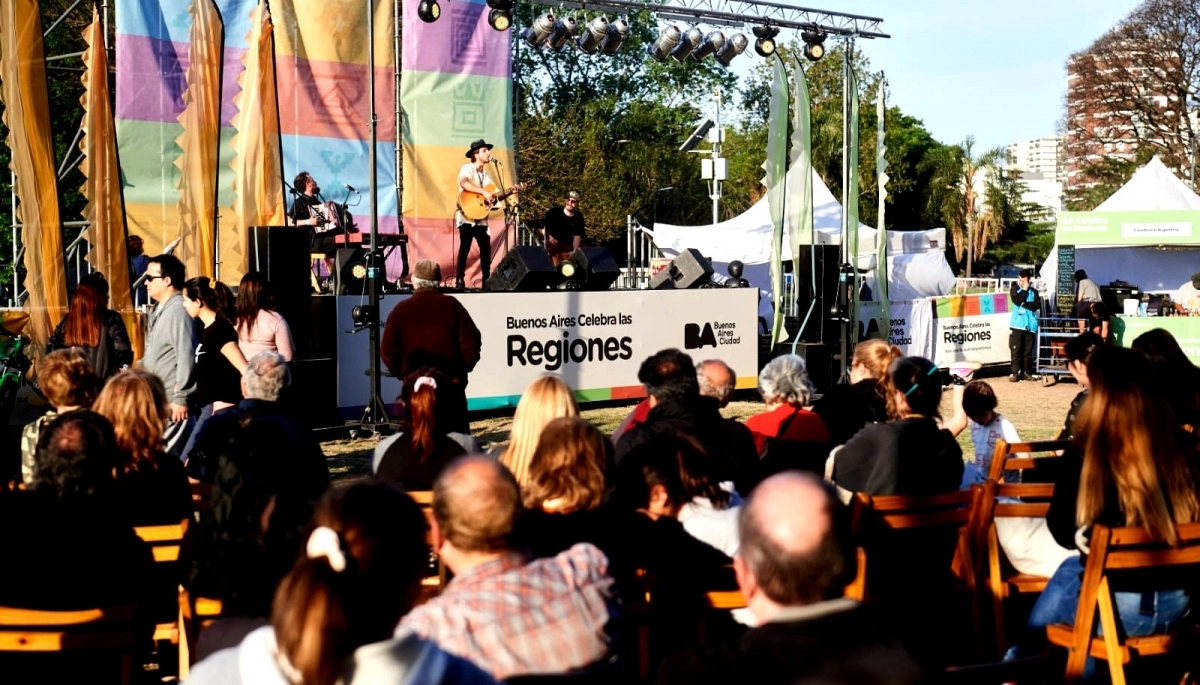 Buenos Aires Celebra las Regiones: más de 30 mil personas presentes