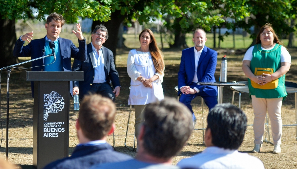 Kicillof garantizó conectividad gratuita a escuelas de Capitán Sarmiento