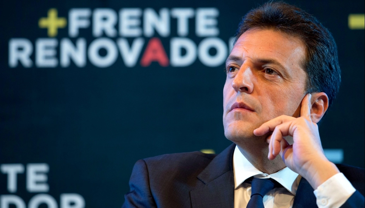 Destino a Francia: Massa programó una reunión para renegociar la deuda con el Club París