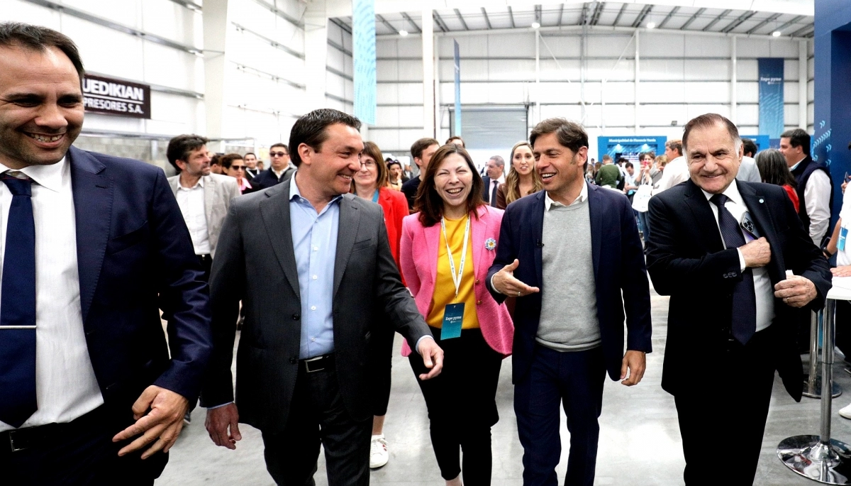 Kicillof y Batakis visitaron a Watson para la primera Expo Pyme en Florencio Varela