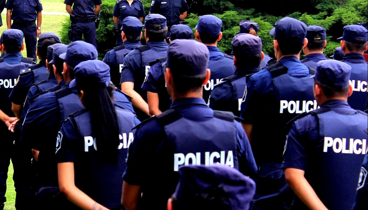 Cuánto es el nuevo aumento salarial a los efectivos de Policía Bonaerense