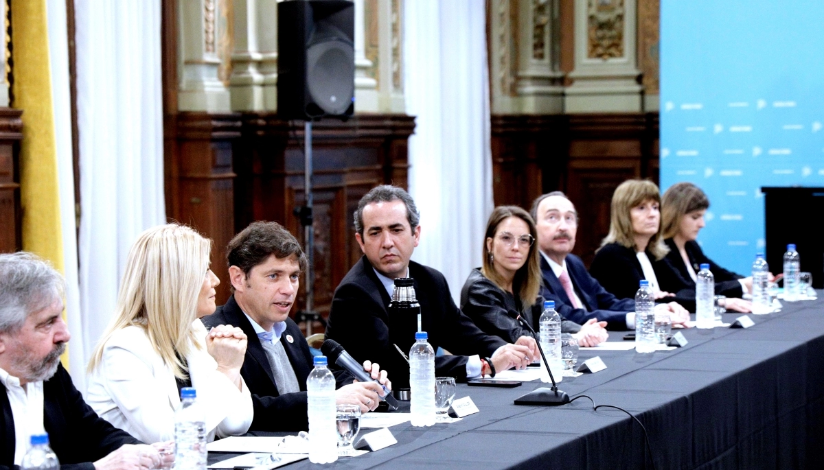 Kicillof recibió a representantes de toda América Latina para la cumbre de gobernadores