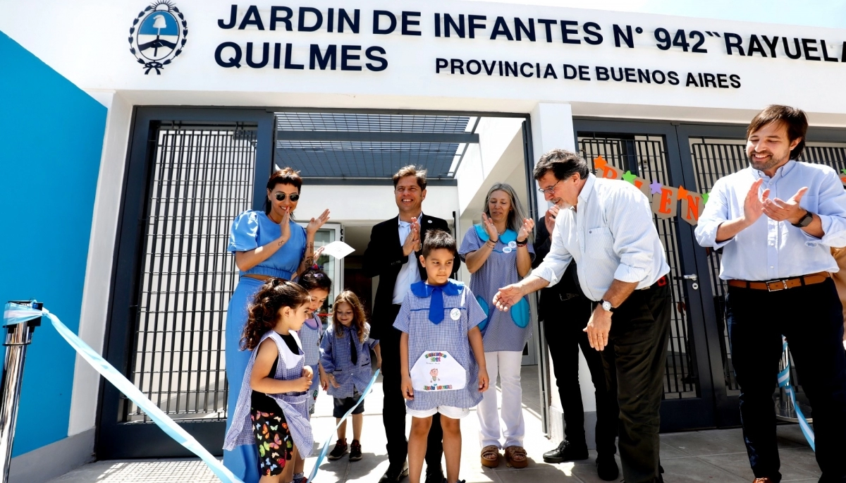 Kicillof visitó Don Bosco: inauguró un jardín de infantes junto a Mayra Mendoza