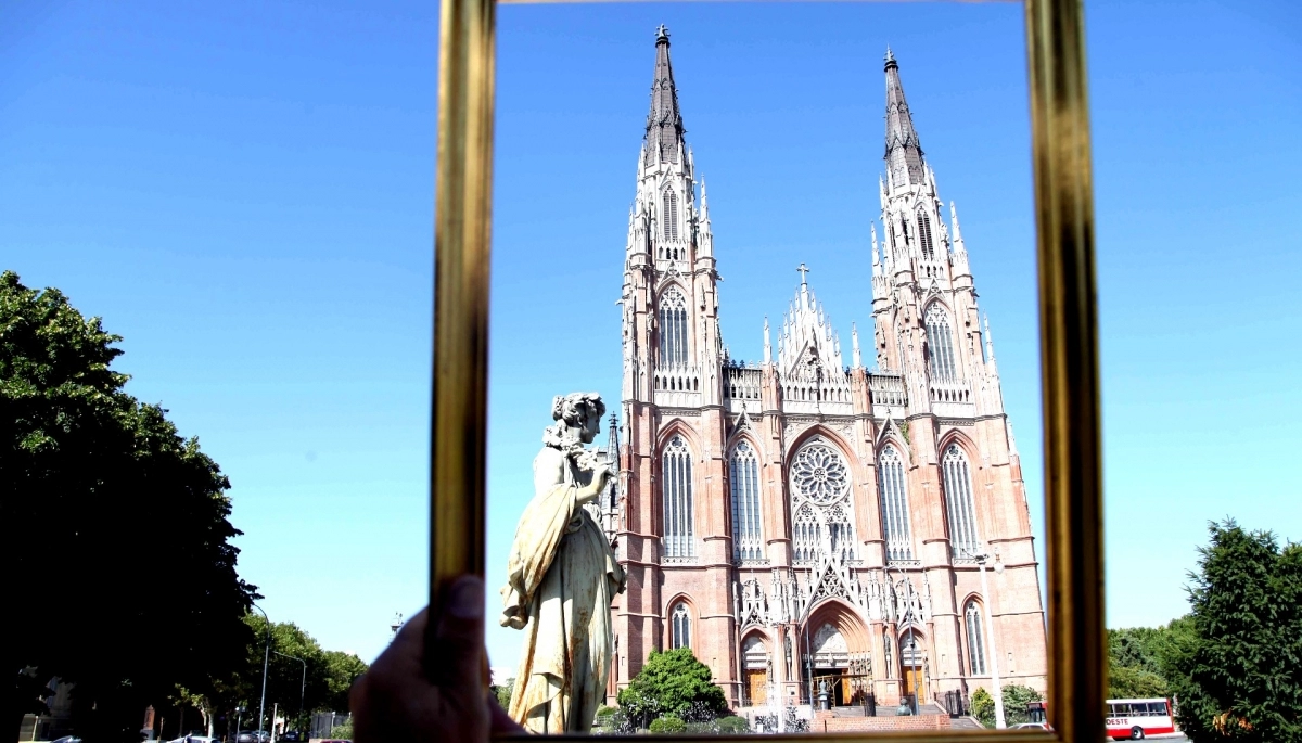 En su primera edición, llega “La Noche de los Templos” en la ciudad de La Plata