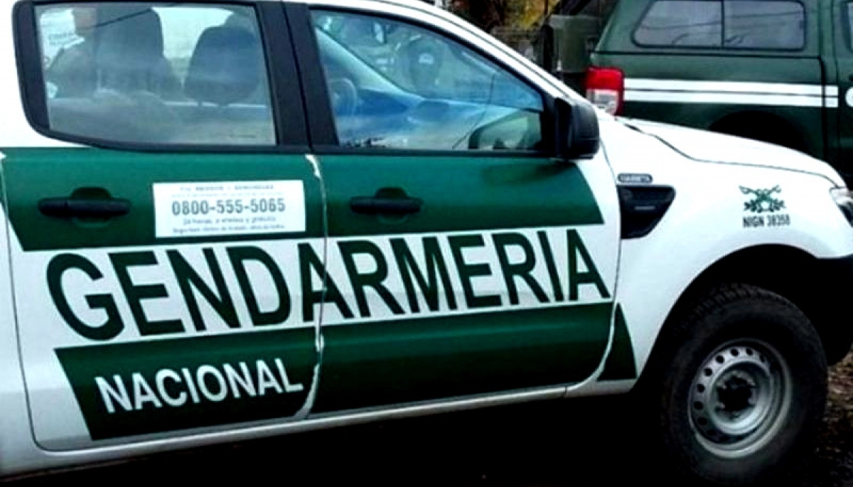 Habrían intentado asaltarla y se defendió: mujer policía mató a un delincuente e hirió a otro