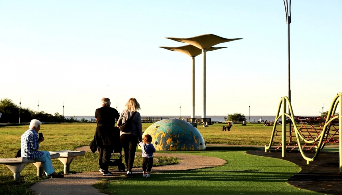 Vicente López confirmó que el Paseo de la Costa funcionara como peatonal en Navidad