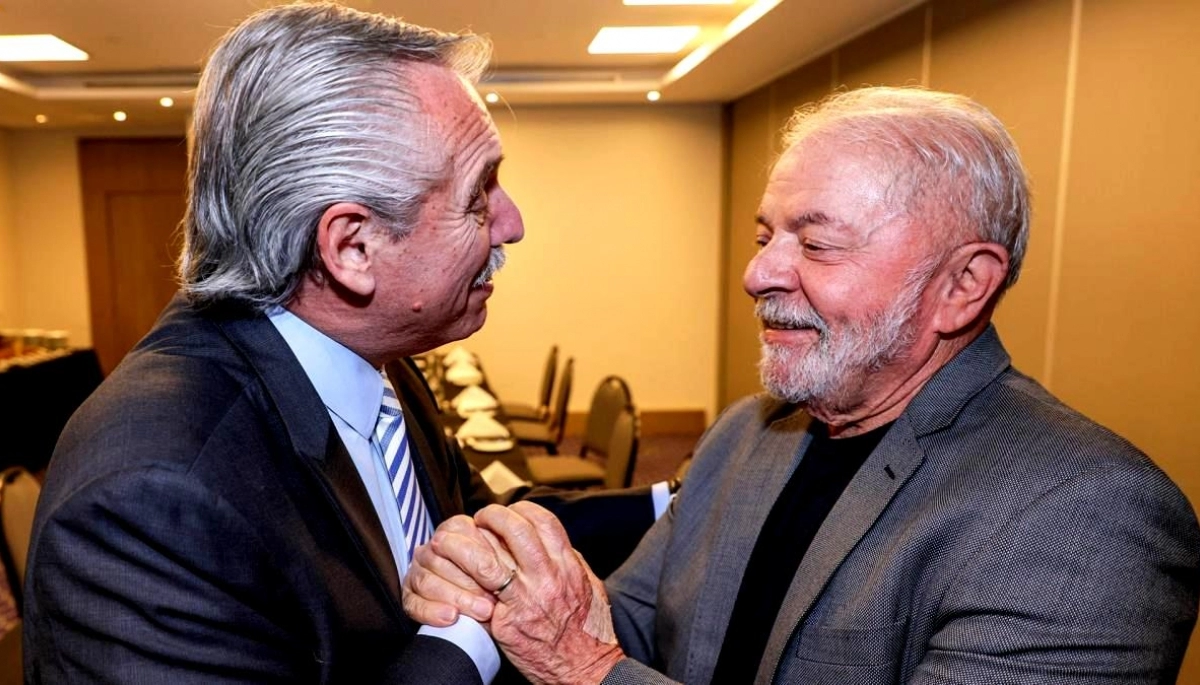 Alberto Fernández visitó a Lula y prometió “institucionalizar” el vínculo entre países