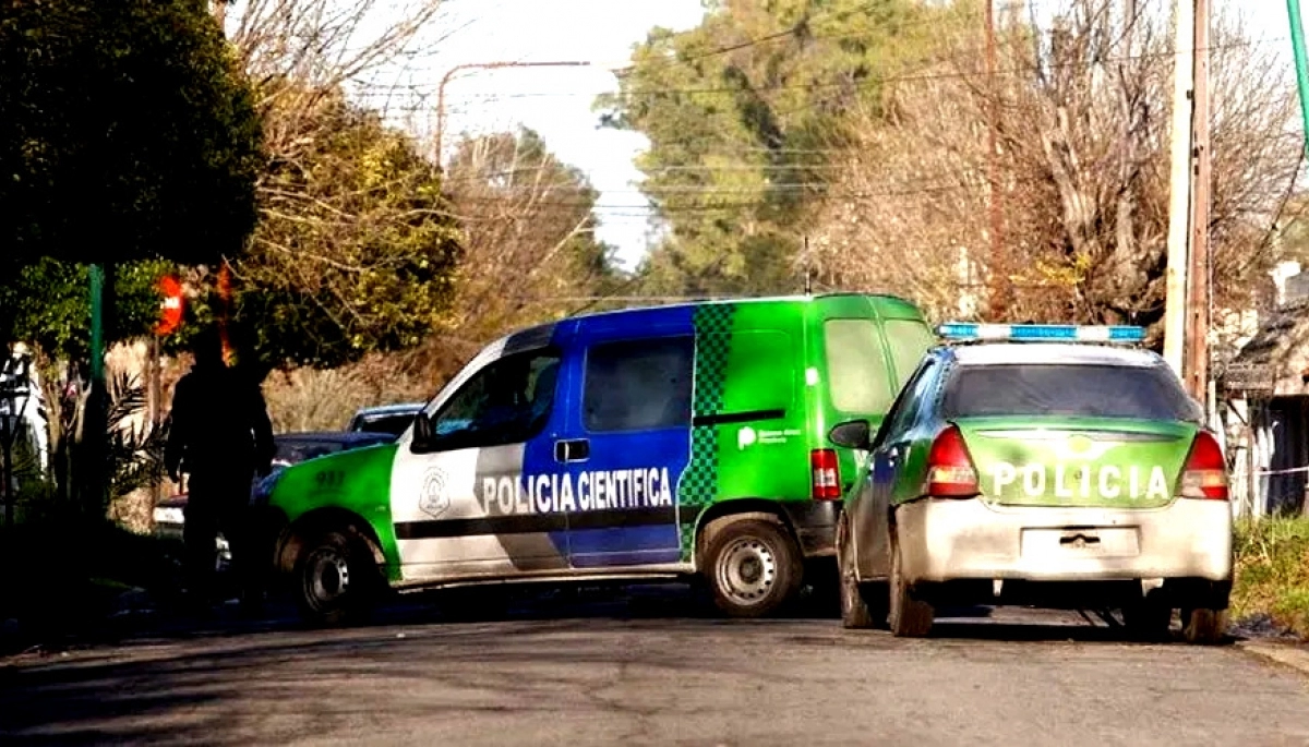 Bombazos en José C. Paz: lo fueron a identificar y le tiró una granada a la policía