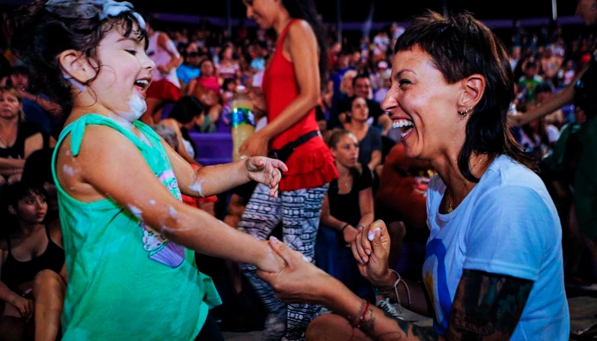 Mayra Mendoza presenció la segunda jornada de “Noches de Carnaval” en Quilmes