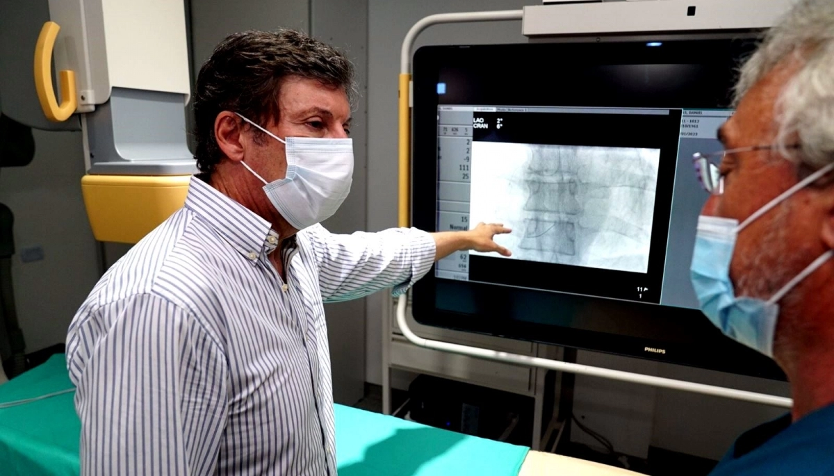 Posse presentó nuevo equipamiento tecnológico para el Hospital Central de San Isidro