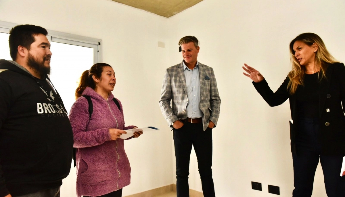 Galmarini y Scatolini presentaron la entrega de viviendas en Tigre bajo el programa “Procrear”