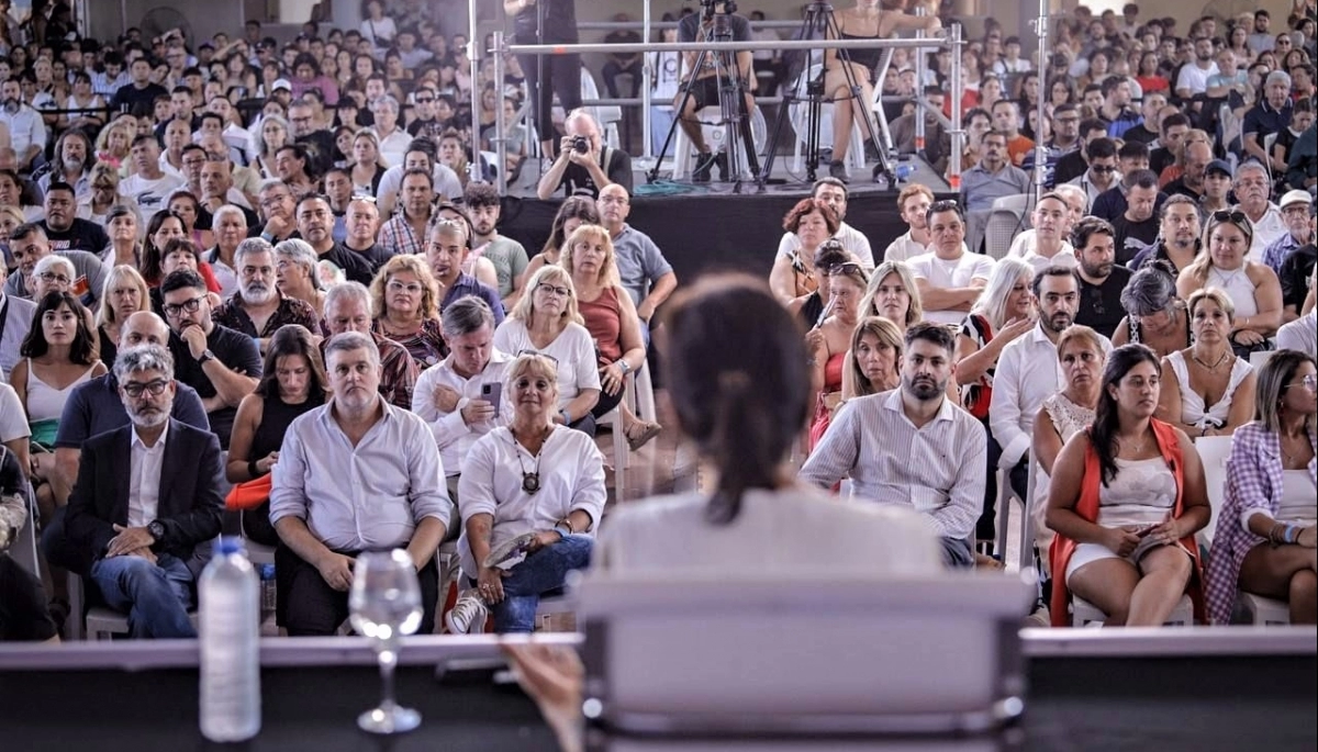 Mayra Mendoza inauguró las 141° Sesiones ordinarias en el Concejo Deliberante de Quilmes