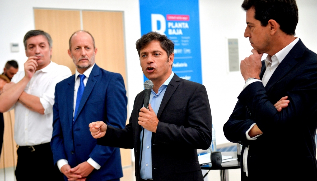 Luego del entredicho, Kicillof se mostró con Máximo Kirchner en Lomas de Zamora