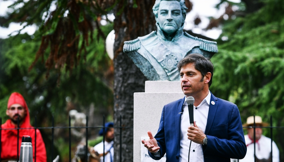 Kicillof encabezó un acto homenaje a Juan Manuel de Rosas a 230 años de su nacimiento
