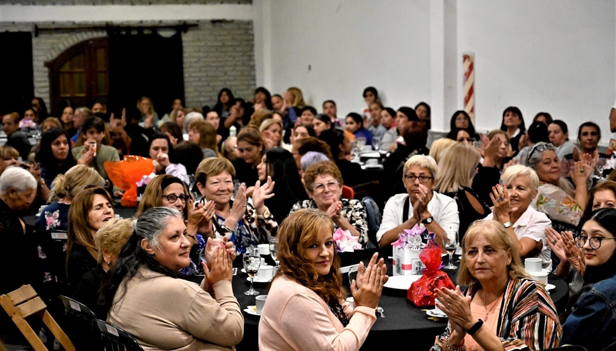 El municipio de Tigre agasajó a mujeres trabajadoras y destacó el inicio de obras de salud