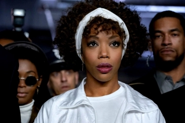 “Quiero bailar con alguien”: la película sobre la cantante Whitney Houston está en streaming