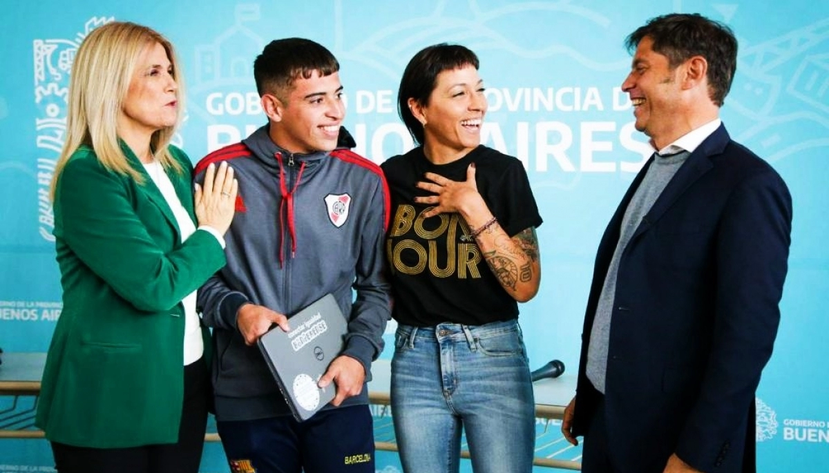 Fue el turno de Quilmes: Mayra Mendoza y Kicillof avanzaron con el programa Conectar Igualdad