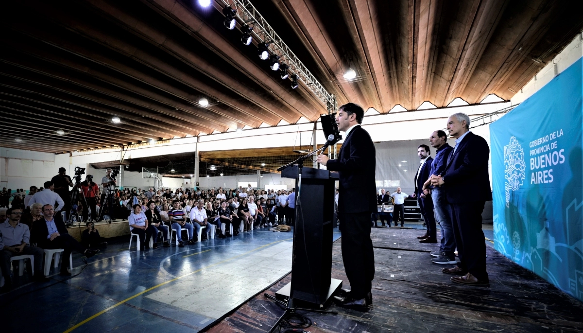 “Venimos de una época de muchas promesas incumplidas”, dijo Kicillof en Carlos Casares